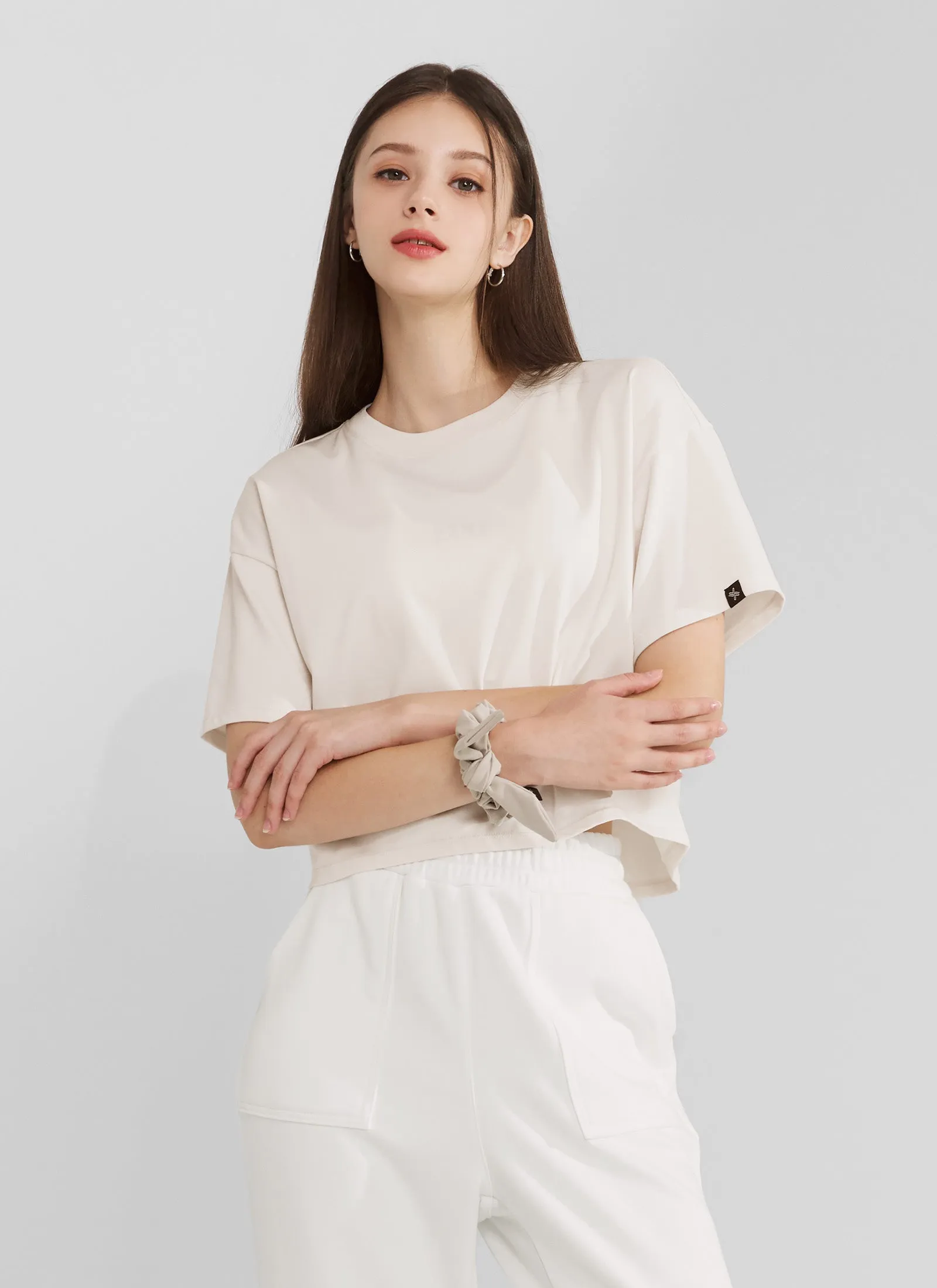 Cool Touch Basic Crop T-shirts