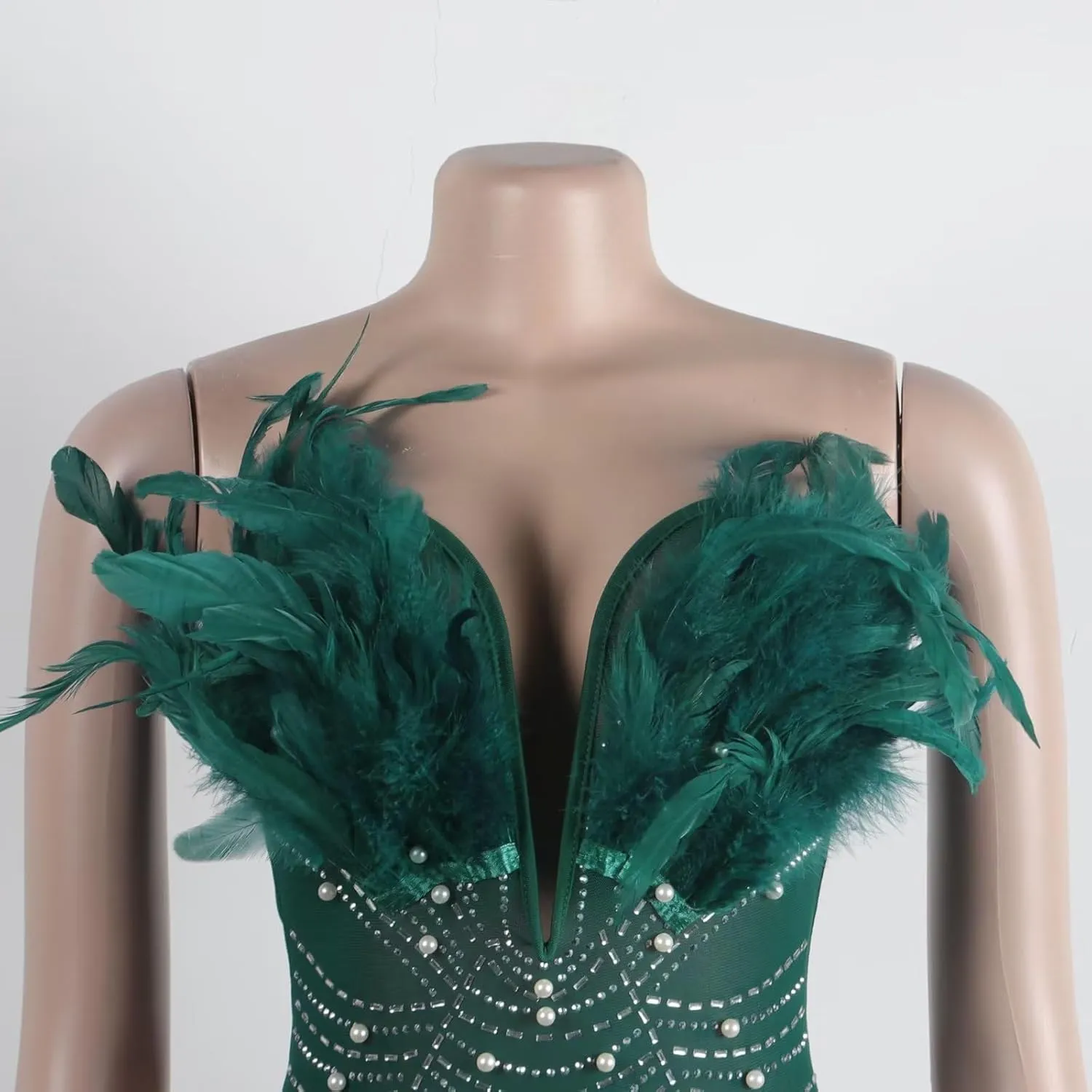 LROSEY Birthday Dresses for Women Sexy Strapless Mini Dress with Rhinestone Feather Party Cocktail Club Date Night Outfits