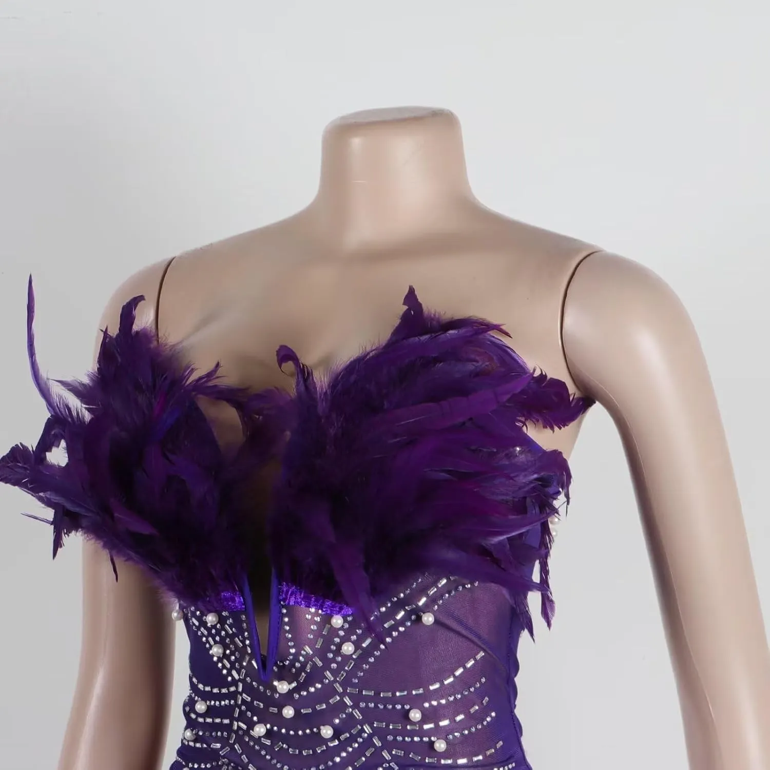 LROSEY Birthday Dresses for Women Sexy Strapless Mini Dress with Rhinestone Feather Party Cocktail Club Date Night Outfits
