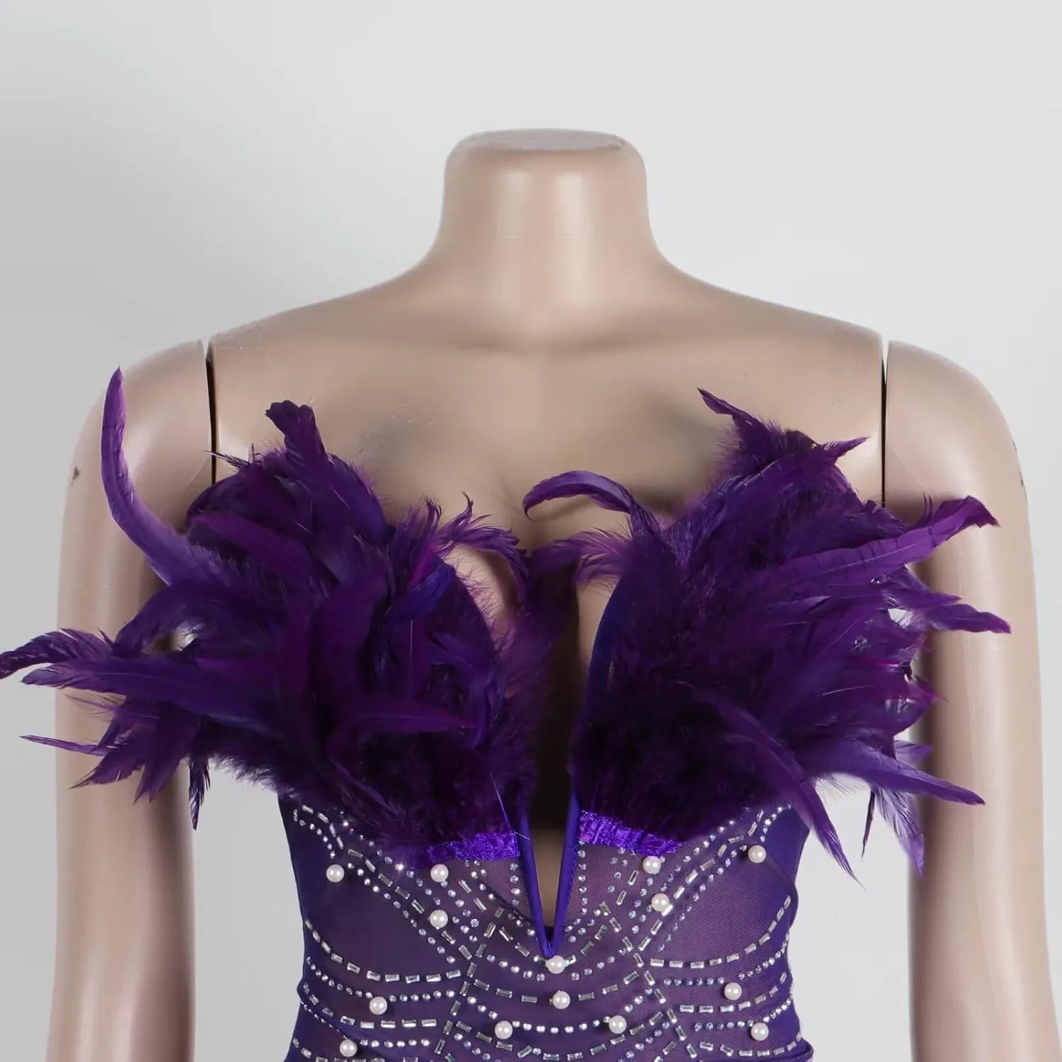 LROSEY Birthday Dresses for Women Sexy Strapless Mini Dress with Rhinestone Feather Party Cocktail Club Date Night Outfits