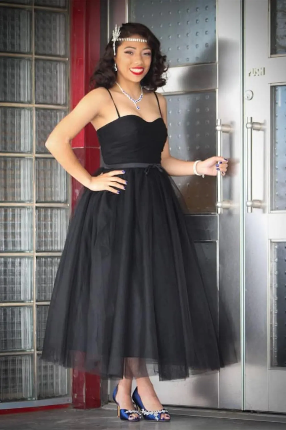 Sevintage Spaghetti Straps Tulle Prom Dress Tea Length Formal Party Evening Dress with Pockets